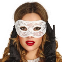 Masque en dentelle