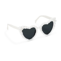 Lunettes en forme de coeur blanc ornées de perles