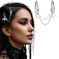 Fourchette avec chaîne et chauve-souris