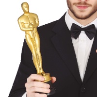Statuette de cinéma dorée - 32 cm