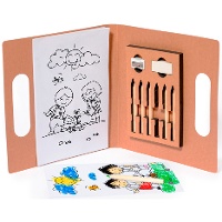 Ensemble de coloriage comprenant des feuilles, des crayons de couleurs, un taille-crayon et une gomme